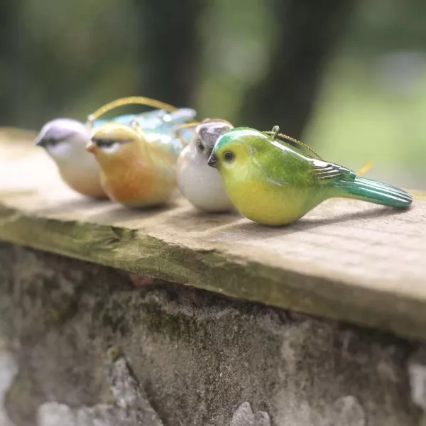 4 Oiseaux à Suspendre en Résine pour un Jardin Campagne Romantique